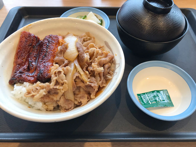 牛丼屋 松屋の鰻メニュー『うなぎコンボ牛めし』