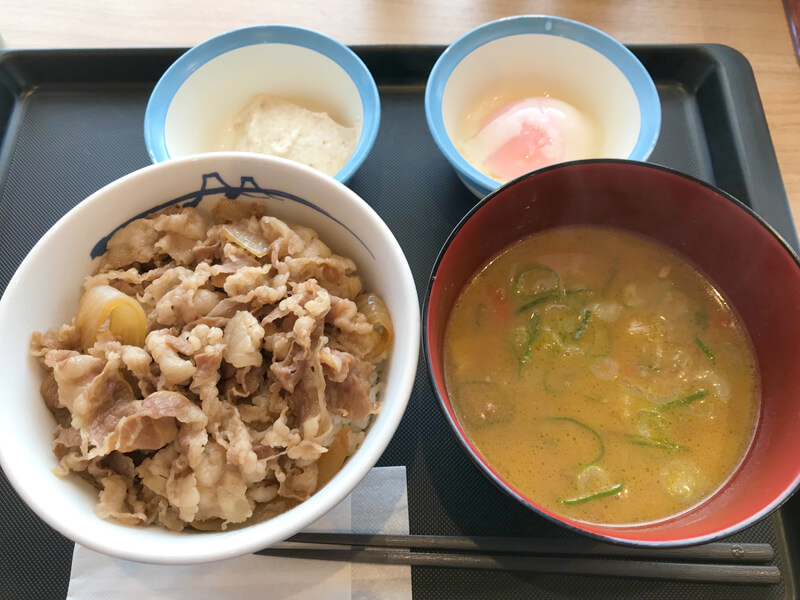 牛丼＋豚汁＋とろろ半熟玉子セット