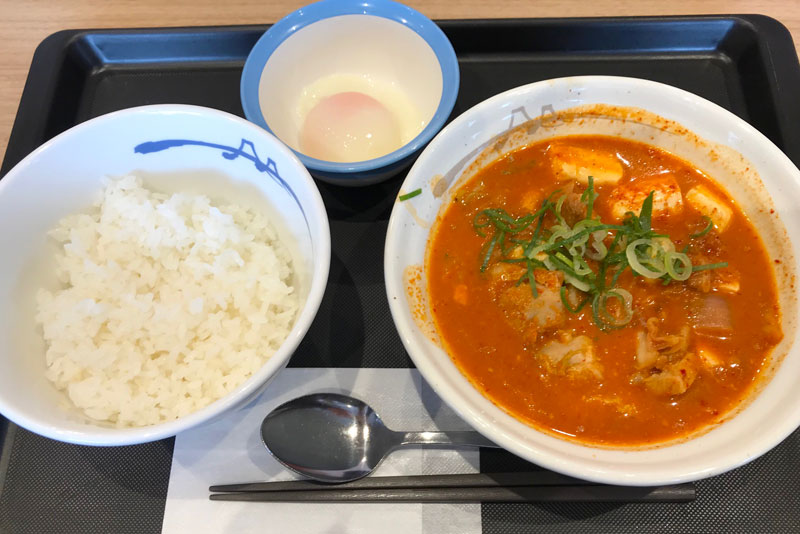 松屋の鶏豆腐キムチチゲセット