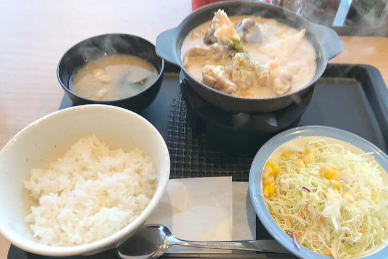 シュクメルリ鍋定食